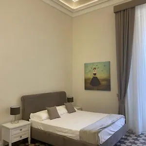 Domus Iole Nel Centro Storico Aeroporto di Catania Fontana Rossa